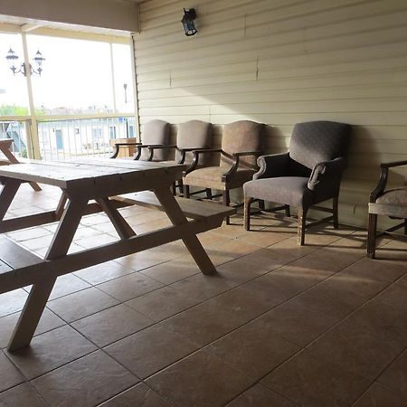 Villa Nova Motel Wasaga Beach Buitenkant foto