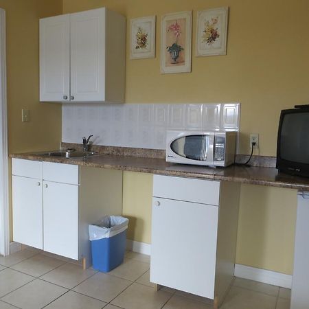 Villa Nova Motel Wasaga Beach Buitenkant foto