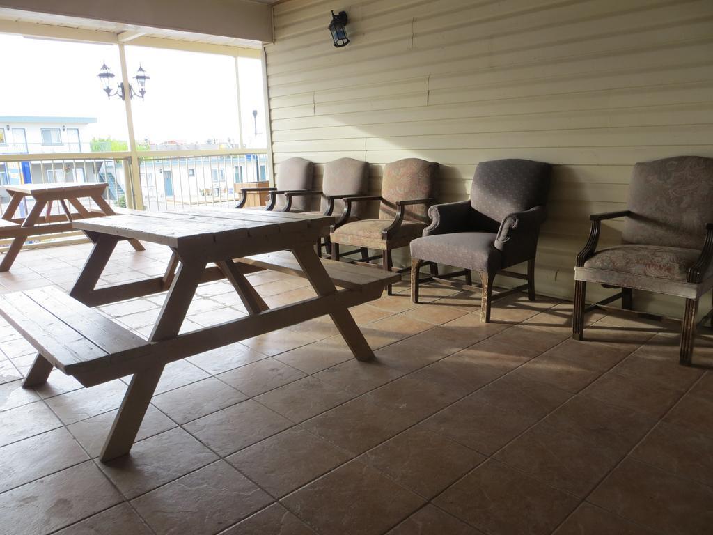 Villa Nova Motel Wasaga Beach Buitenkant foto