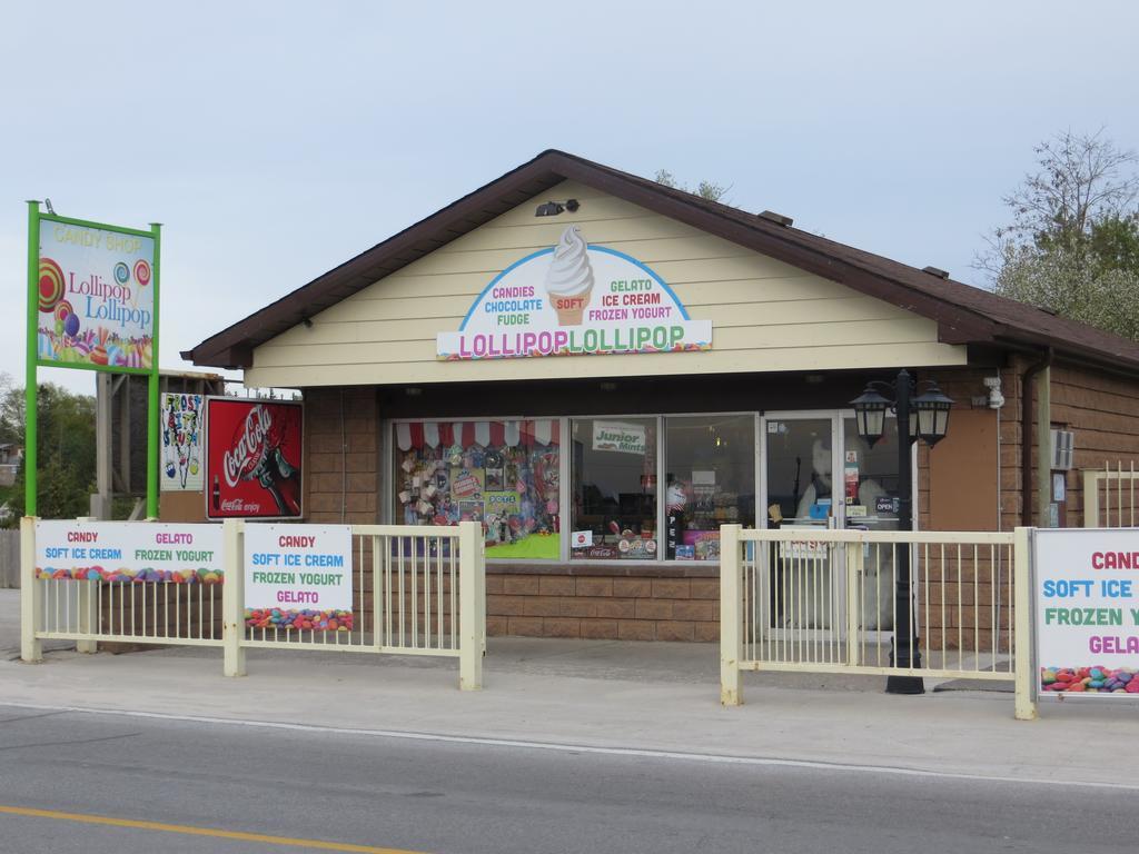 Villa Nova Motel Wasaga Beach Buitenkant foto