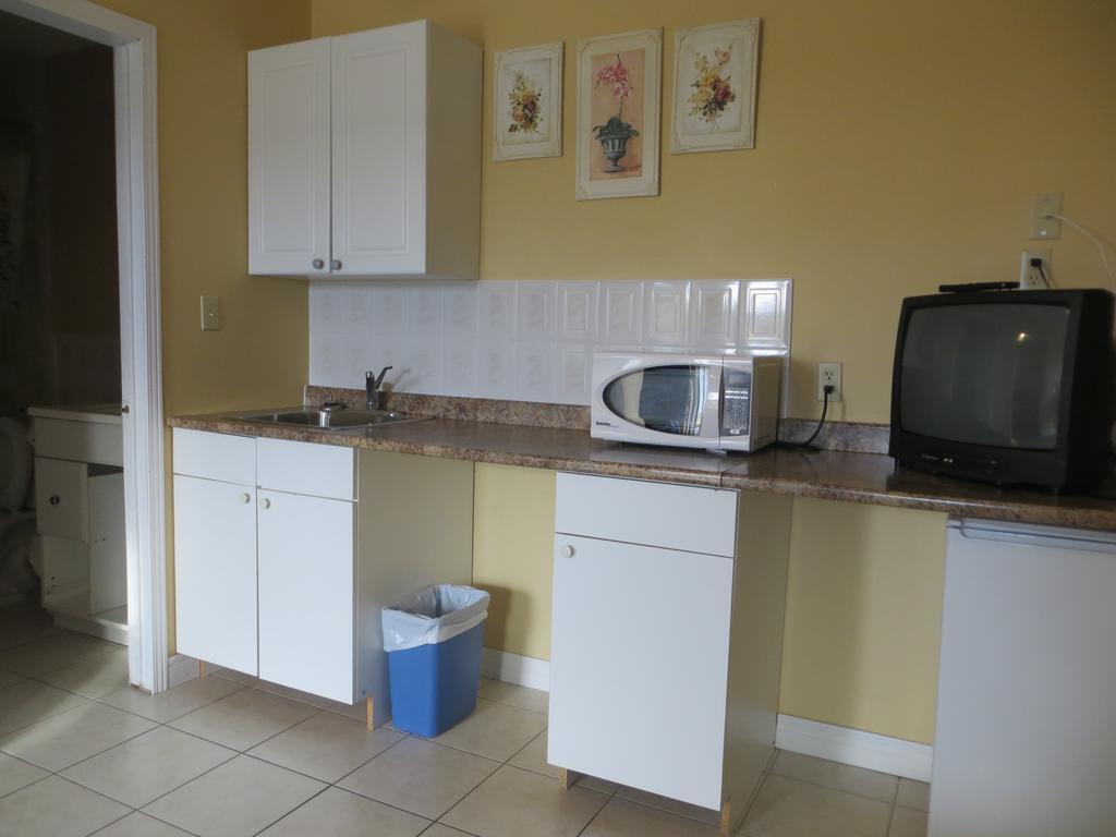 Villa Nova Motel Wasaga Beach Buitenkant foto
