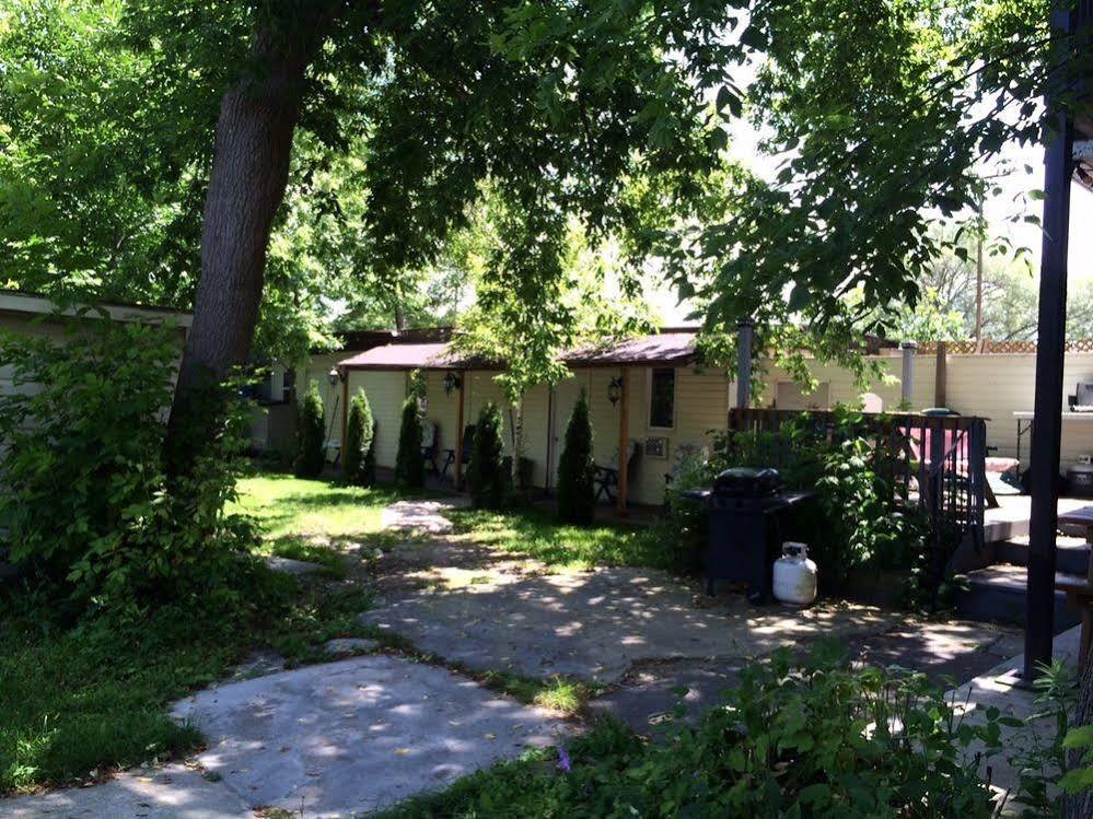 Villa Nova Motel Wasaga Beach Buitenkant foto